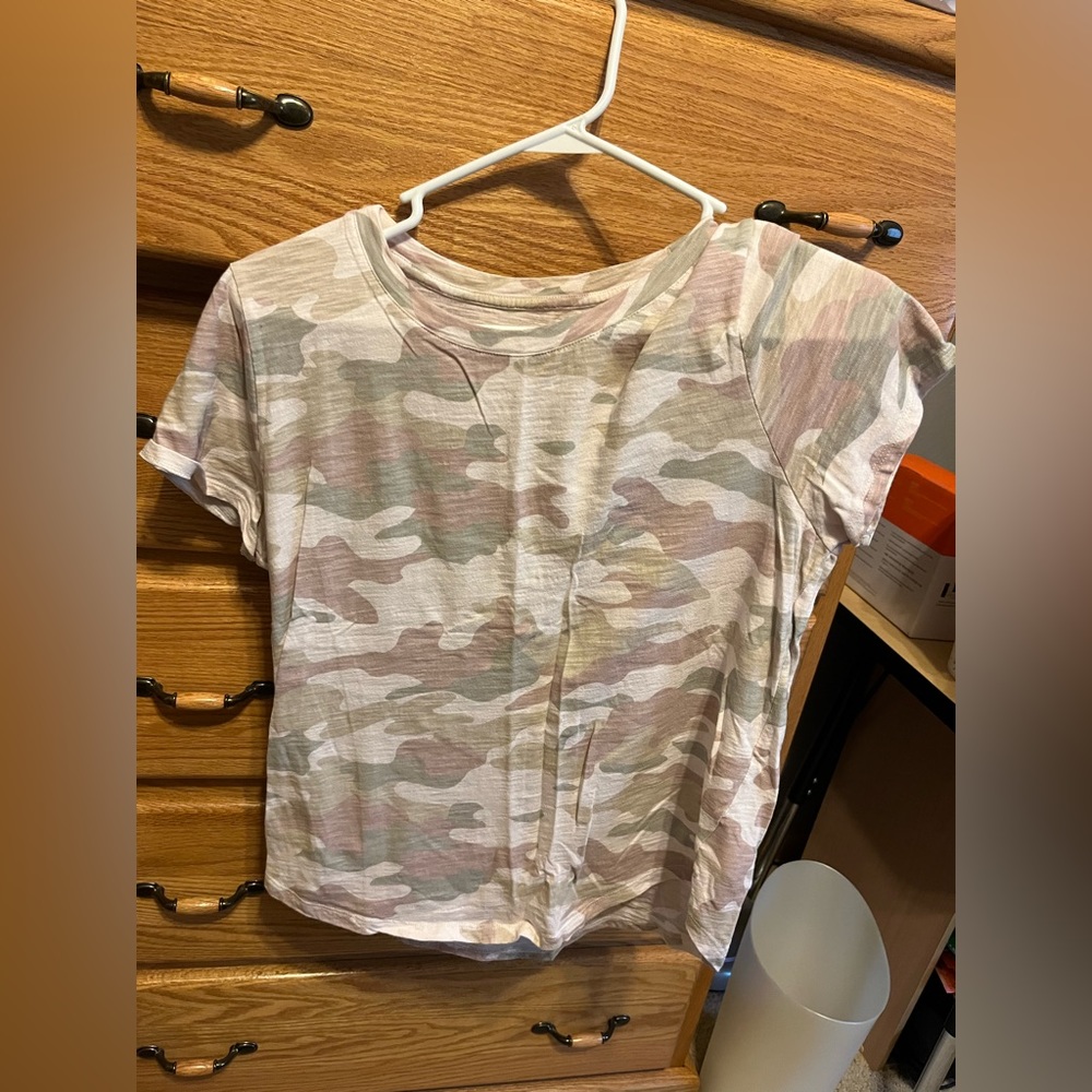 Pink camouflage t shirt